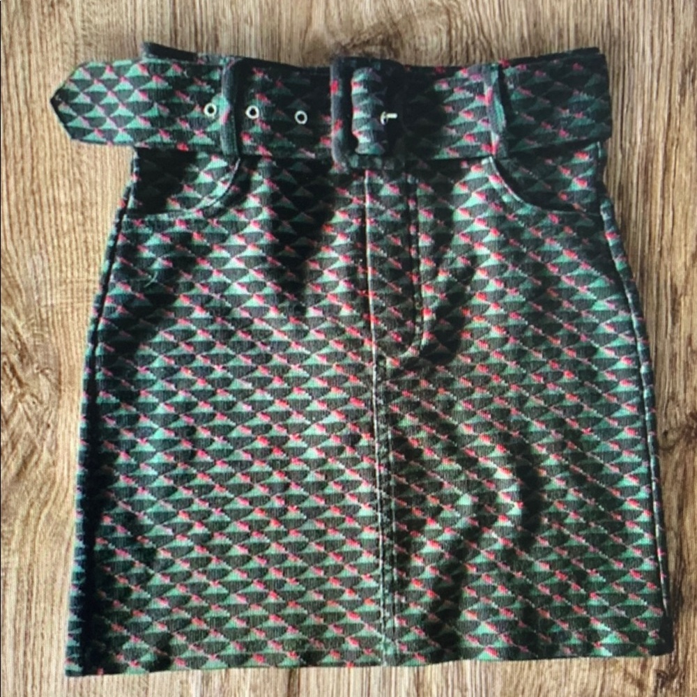 Stylish Geometric Patterned Skirt